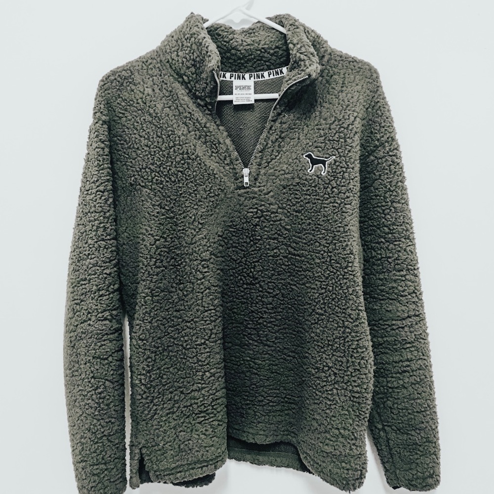 ✰VS P I N K pullover ✰